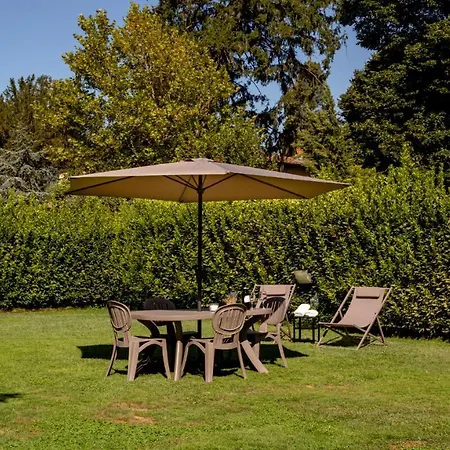 Il Cottage Di Patrizia Lucca Exterior photo